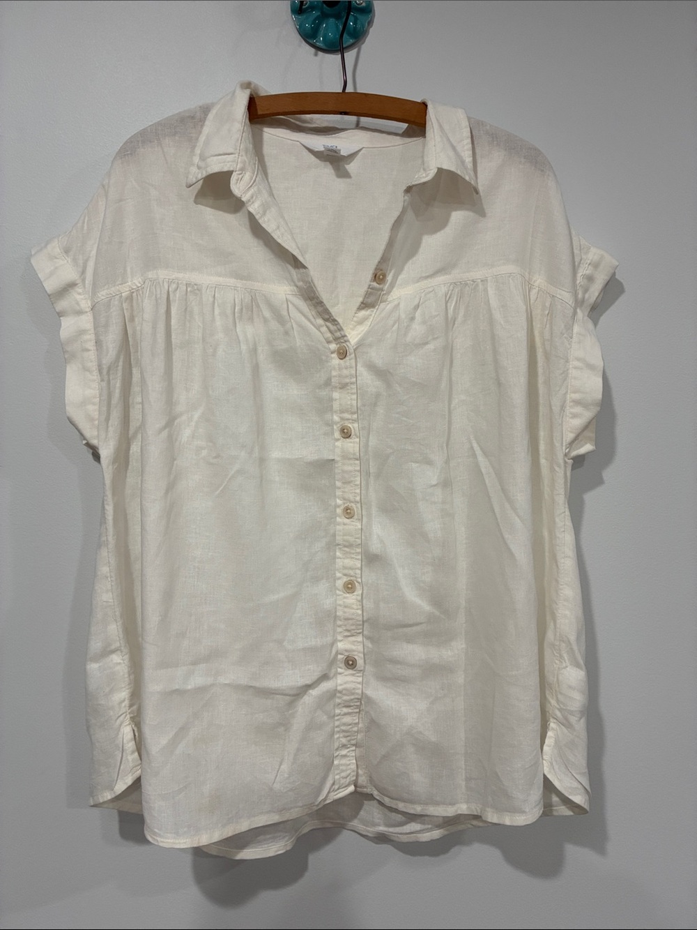 3/$10 Time and Tru Cream Button-Front Short Sleeve Blouse linen blend